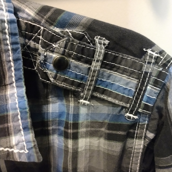 BKE Men's Western Style Plaid Shirt - Picture 5 of 8